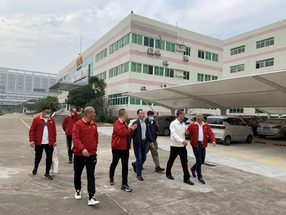 中山市人大常委會(huì)、中山港街道工作委員會(huì)主任林子平一行到咀香園考察調(diào)研